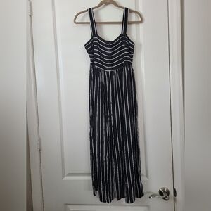 NWOT F21 Black striped maxi dress XS/S